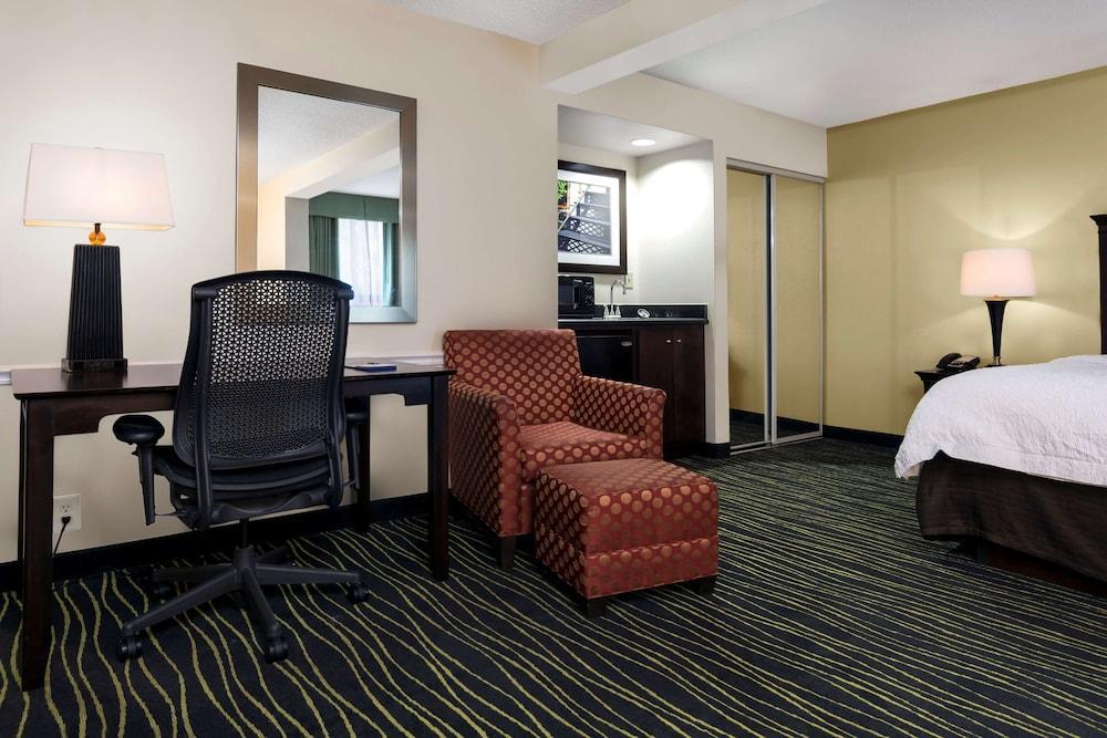 Hampton Inn Columbia I-26/Harbison Blvd Bagian luar foto