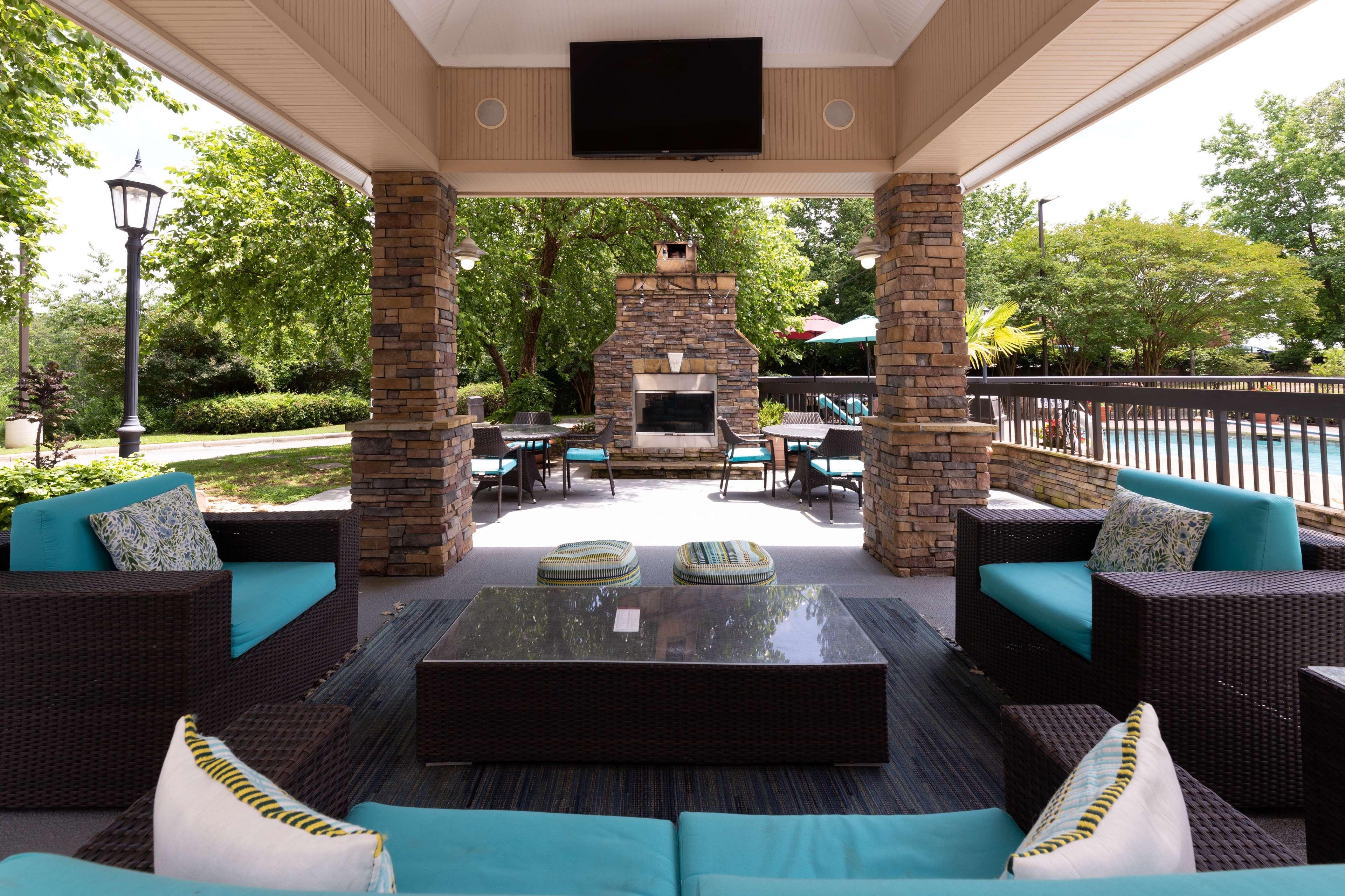 Hampton Inn Columbia I-26/Harbison Blvd Bagian luar foto