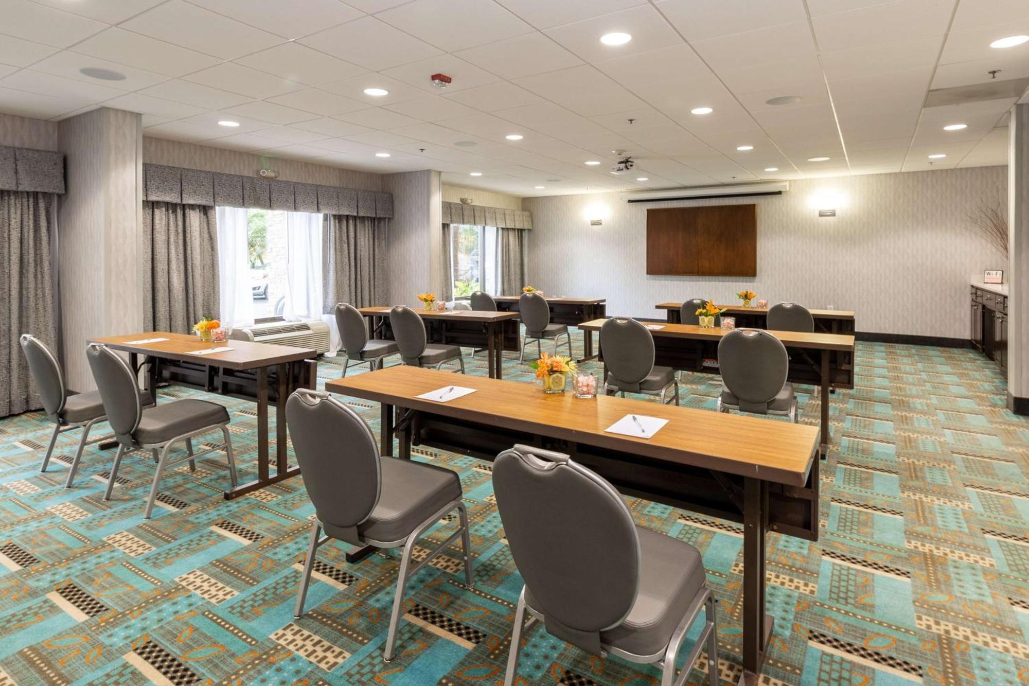 Hampton Inn Columbia I-26/Harbison Blvd Bagian luar foto
