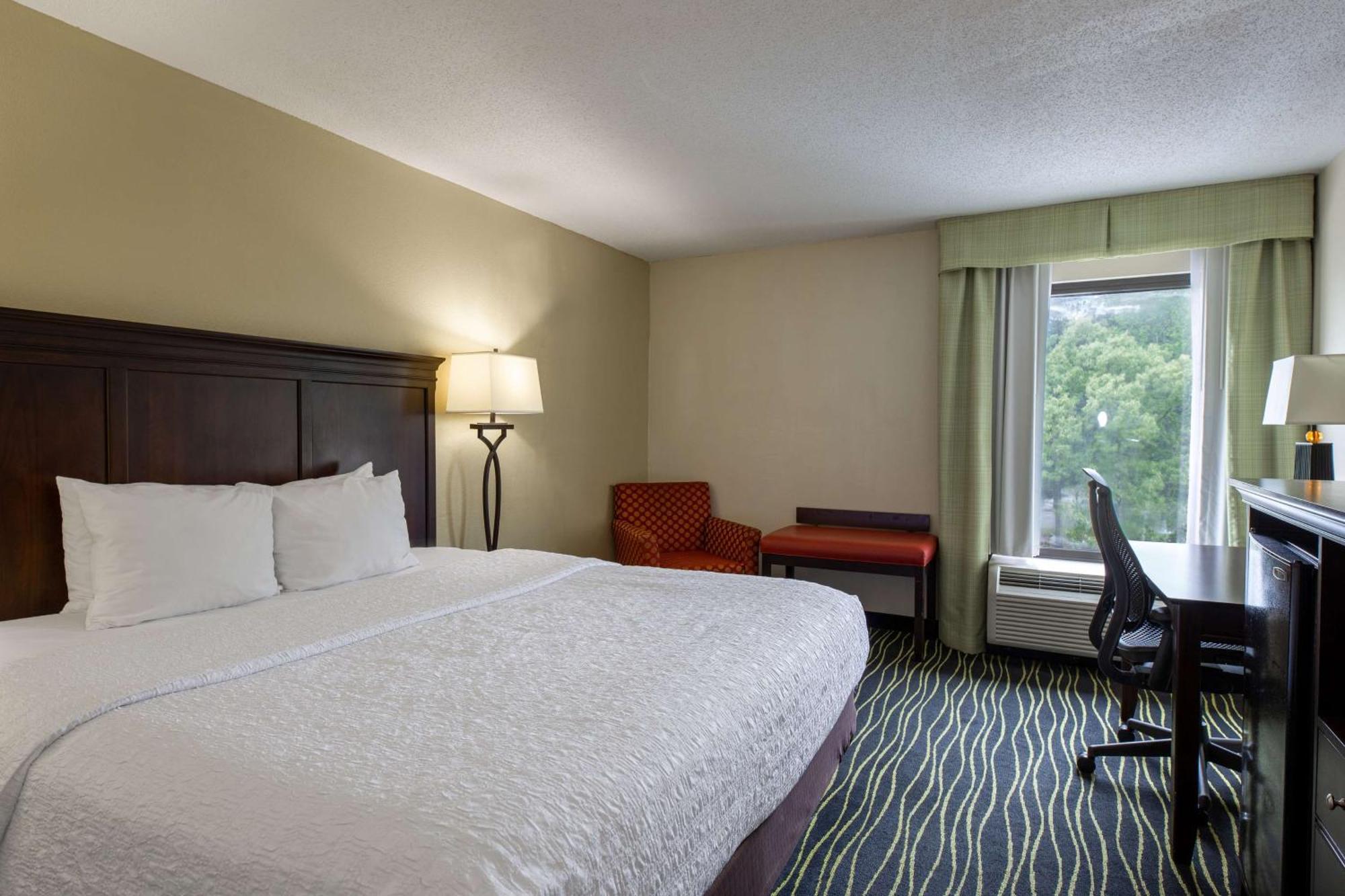 Hampton Inn Columbia I-26/Harbison Blvd Bagian luar foto